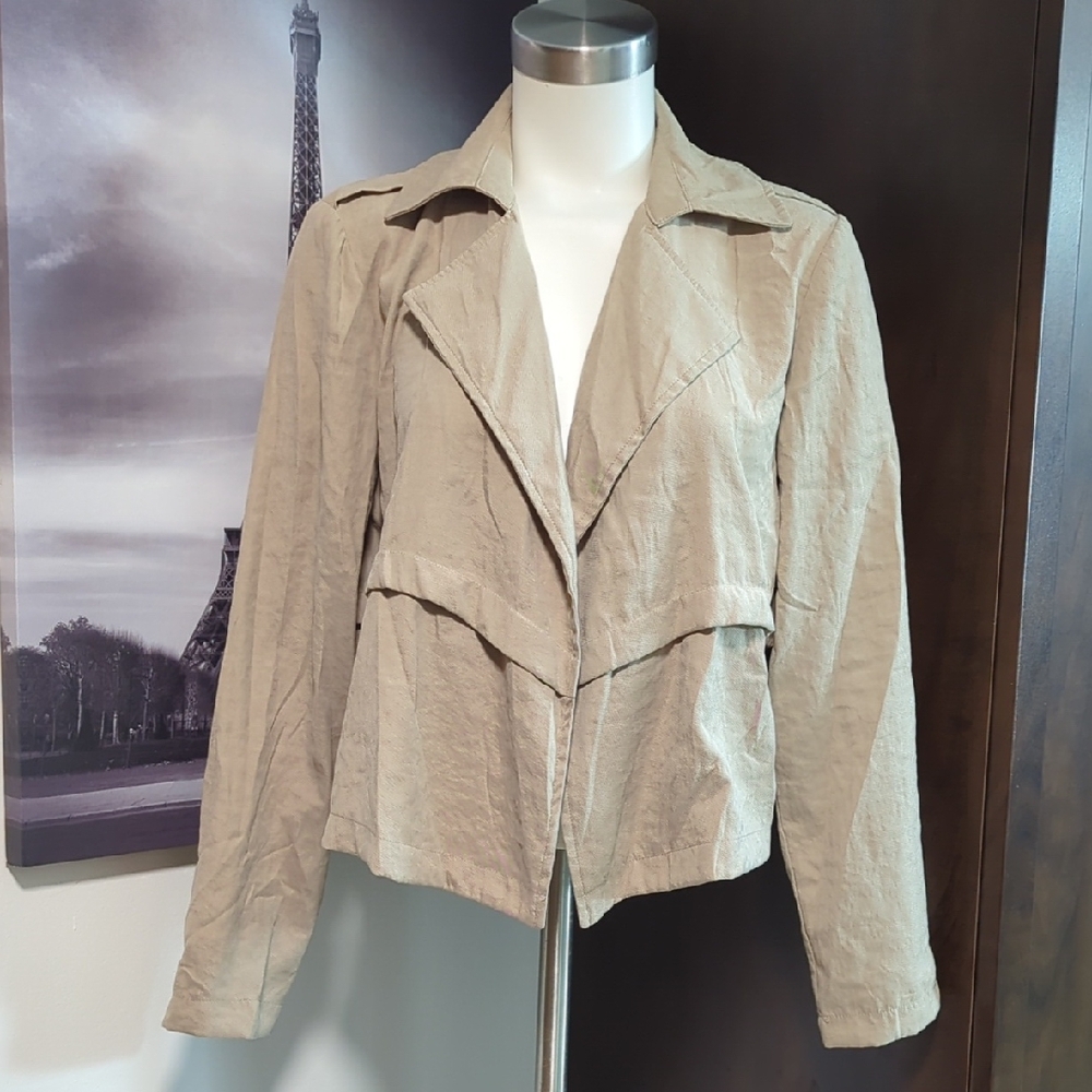Soho Apparel Women's Beige Blazer